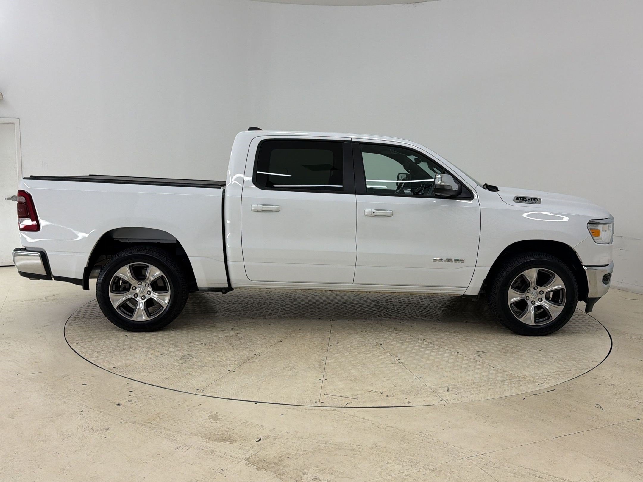 Used 2024 RAM 1500 Laramie RWD image 8