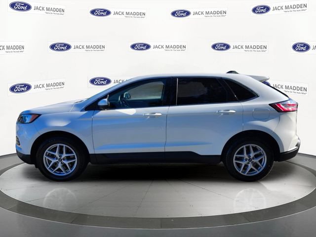 Certified 2022 Ford Edge SEL w/ Convenience Package AWD/4WD image 2