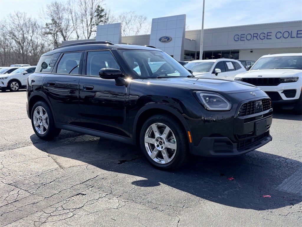 Used 2025 MINI Cooper Countryman S image 2