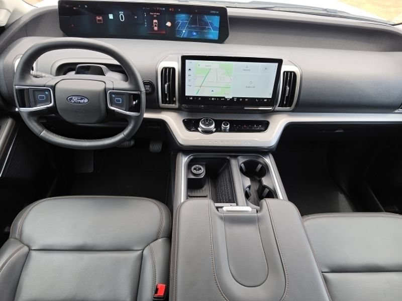 Certified 2025 Ford Expedition Max Active RWD image 5