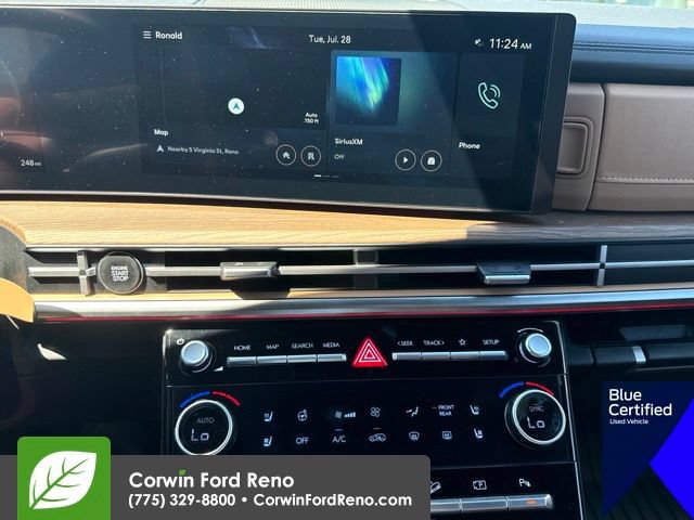 Used 2025 Hyundai Santa Fe Limited AWD/4WD image 18