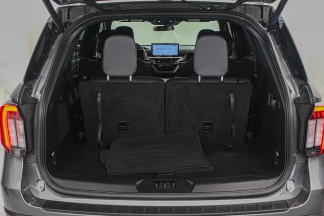 Certified 2026 Ford Explorer ST-Line AWD/4WD image 10