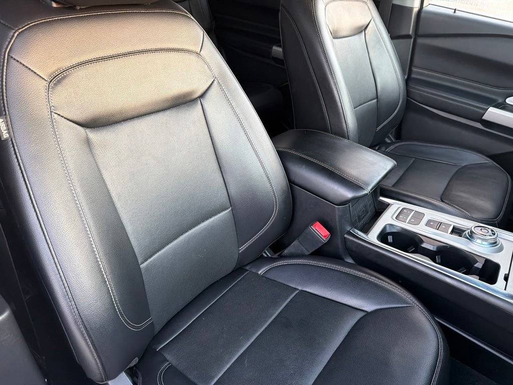 Certified 2023 Ford Explorer Limited w/ Limited Technology Package RWD image 35
