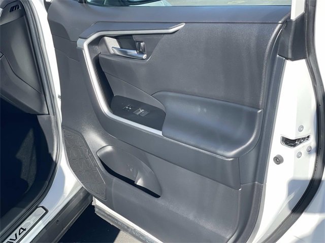 Used 2024 Toyota RAV4 XLE Premium image 32