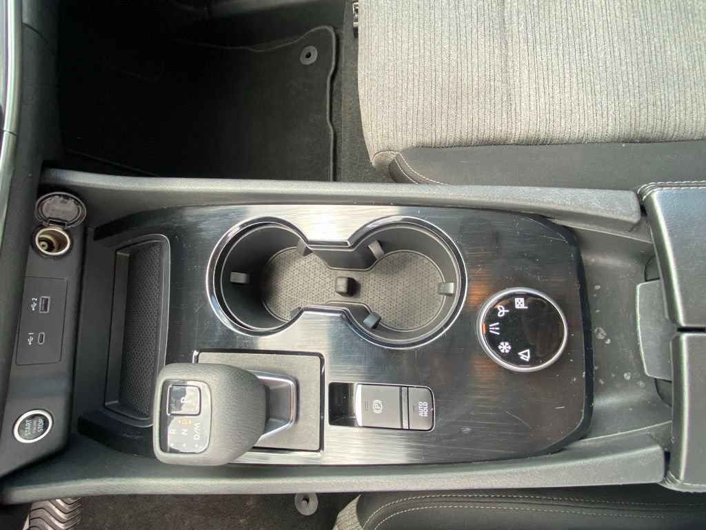 Used 2023 Nissan Rogue SV AWD/4WD image 18