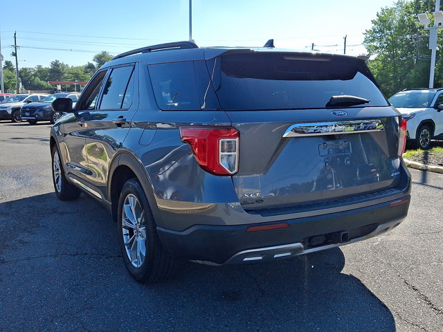 Certified 2023 Ford Explorer XLT w/ Equipment Group 202A AWD/4WD image 8