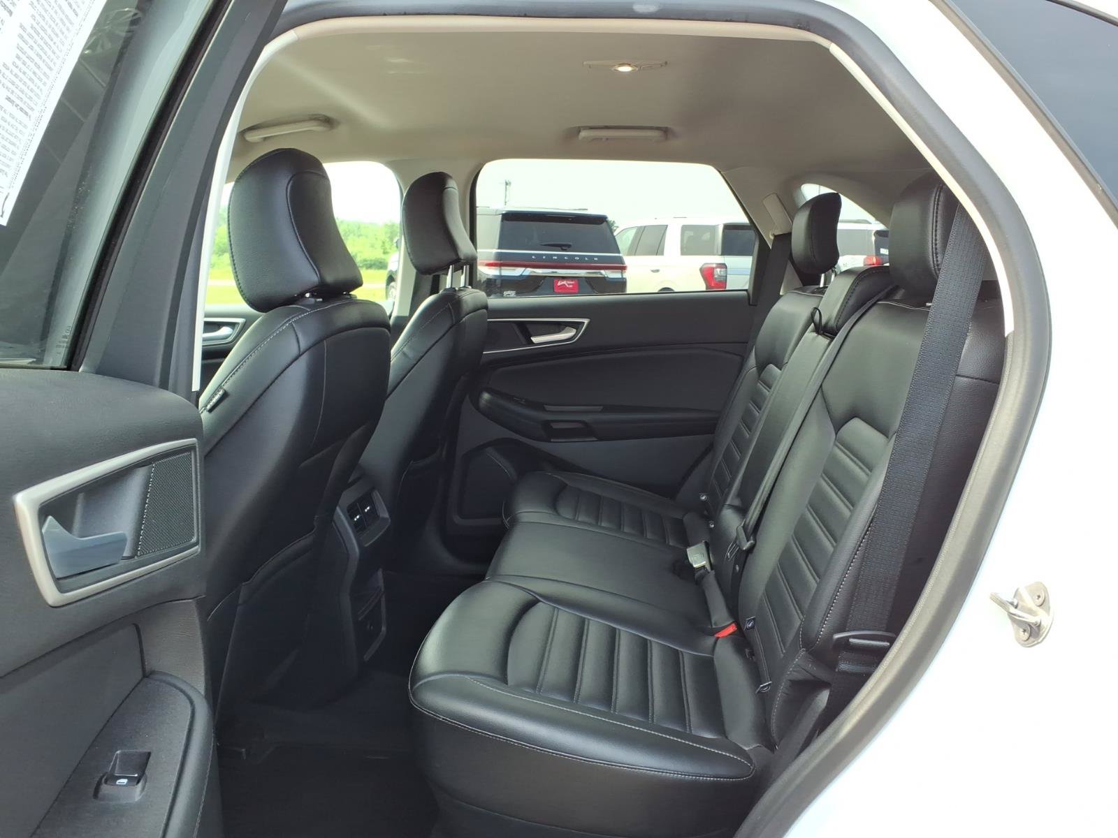 Certified 2024 Ford Edge SEL AWD/4WD image 11
