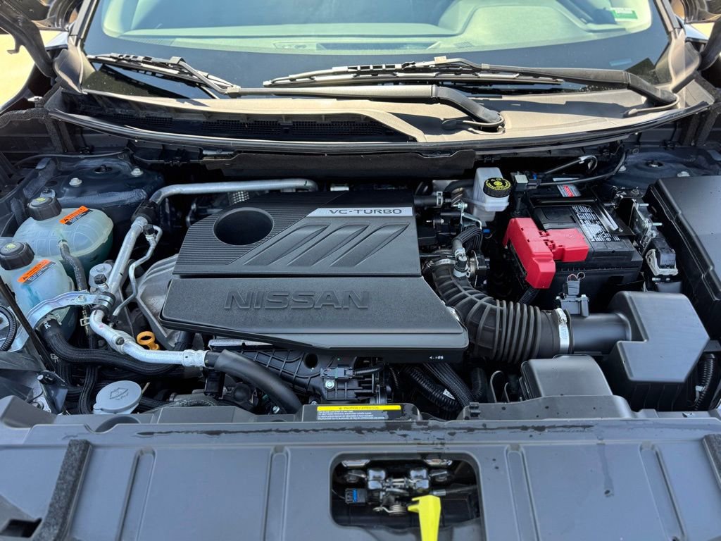 Used 2025 Nissan Rogue SV AWD/4WD image 42