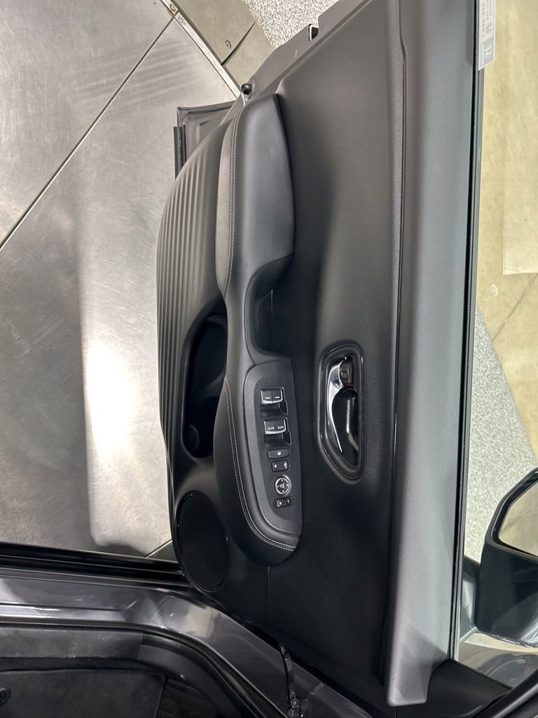 Used 2023 Honda HR-V EX-L image 12