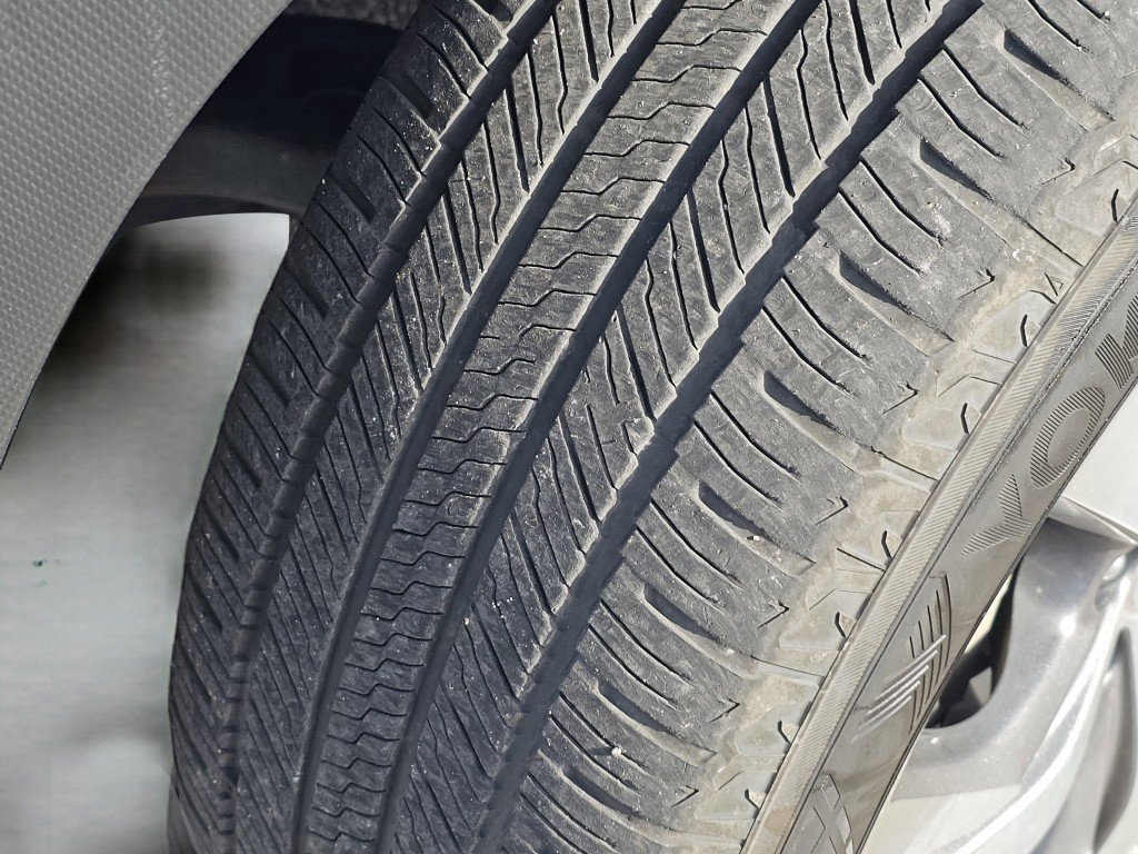 Used 2021 Subaru Ascent Premium w/ Convenience Package image 32