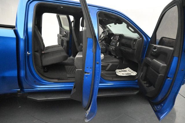Used 2022 Chevrolet Silverado 1500 Custom w/ LPO, Dark Essentials Package AWD/4WD image 13