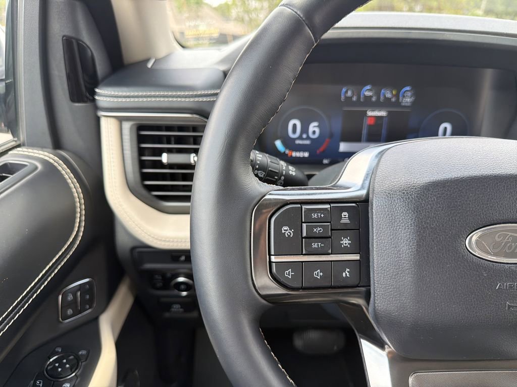 Certified 2024 Ford Expedition Platinum RWD image 29
