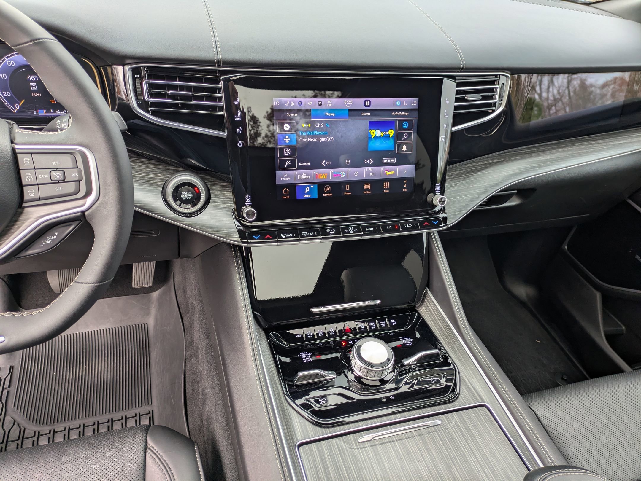 Used 2024 Jeep Wagoneer Series III w/ Premium Group I image 22