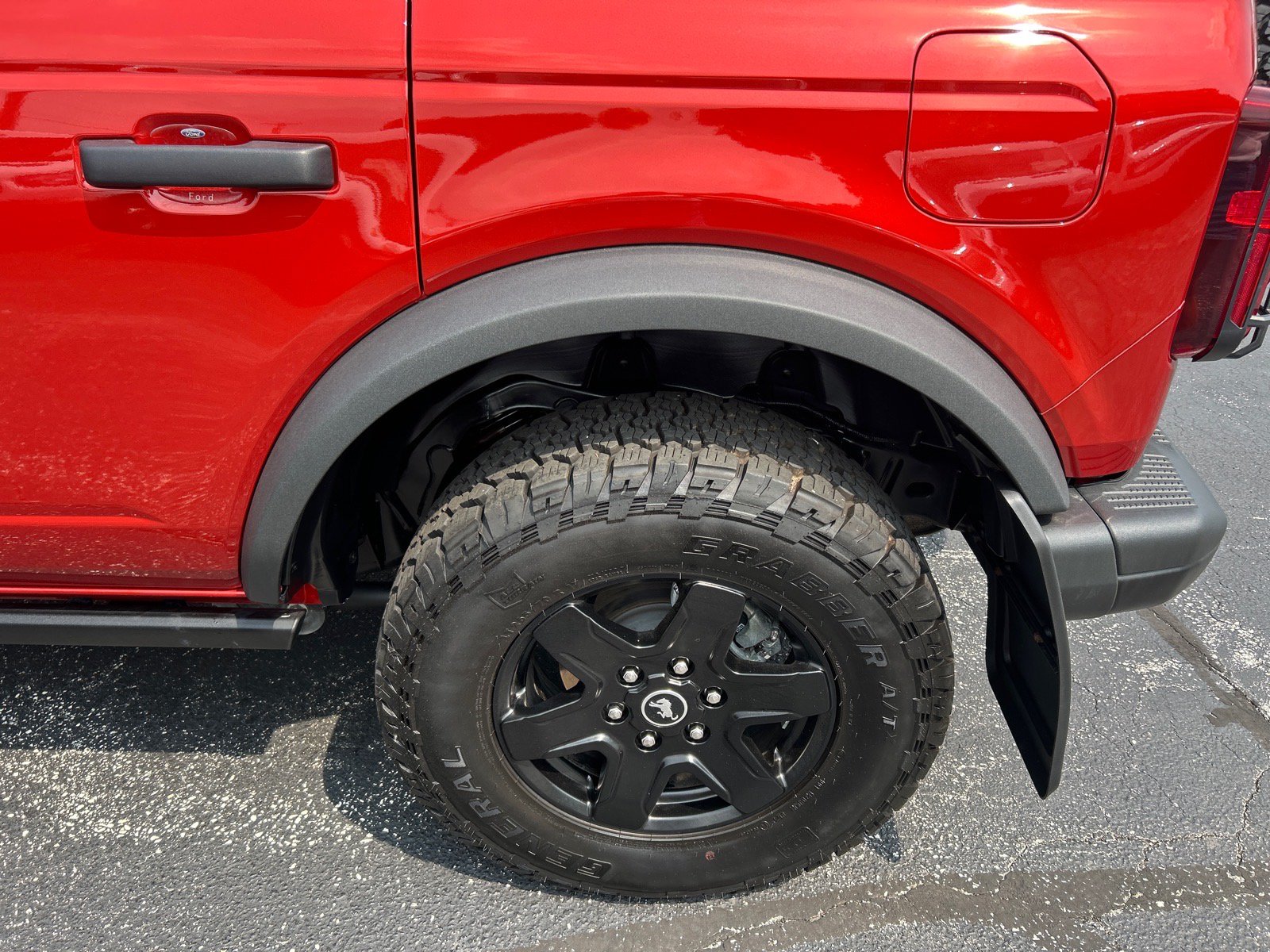 Certified 2024 Ford Bronco Black Diamond AWD/4WD image 31