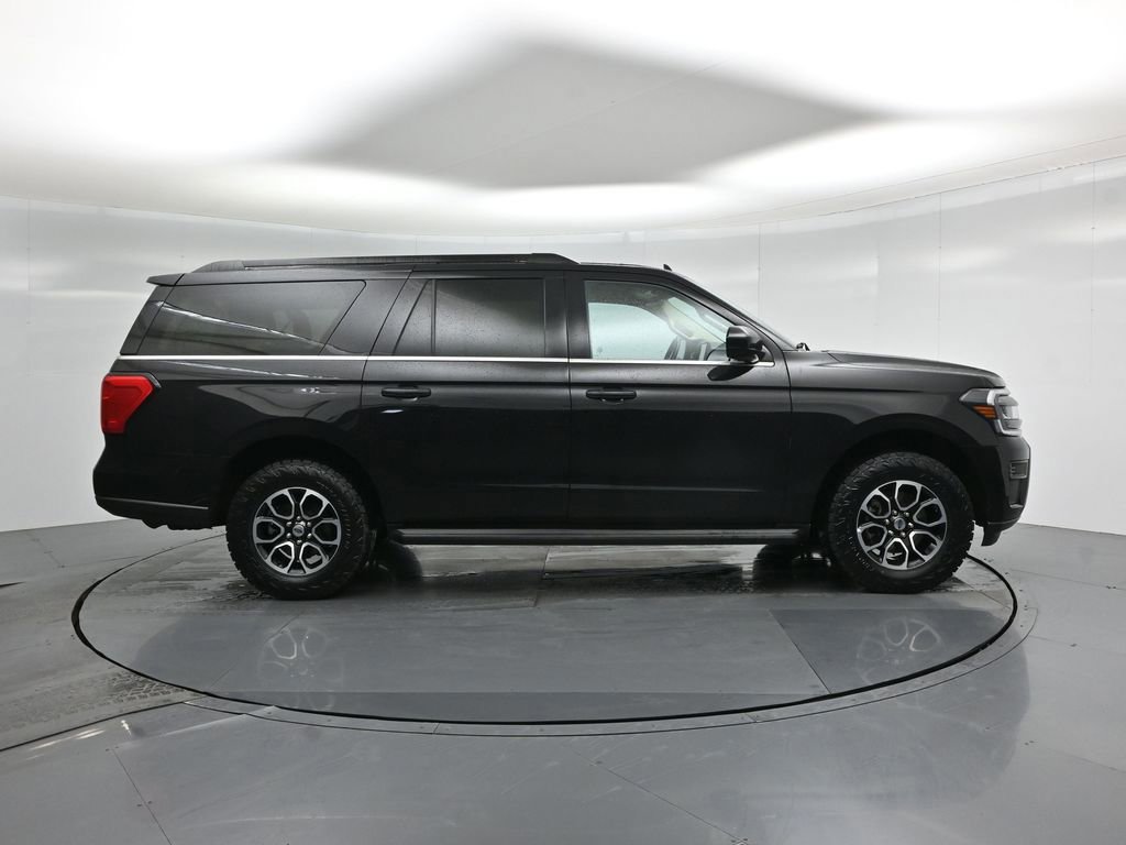 Certified 2024 Ford Expedition Max XLT image 9