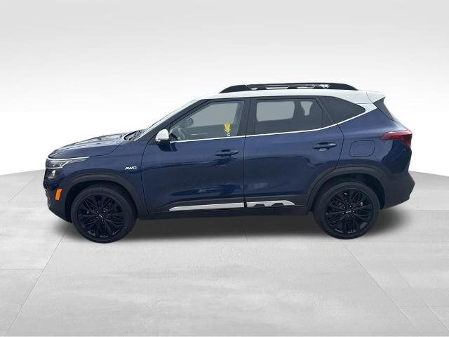 Used 2022 Kia Seltos Nightfall Edition AWD/4WD image 2