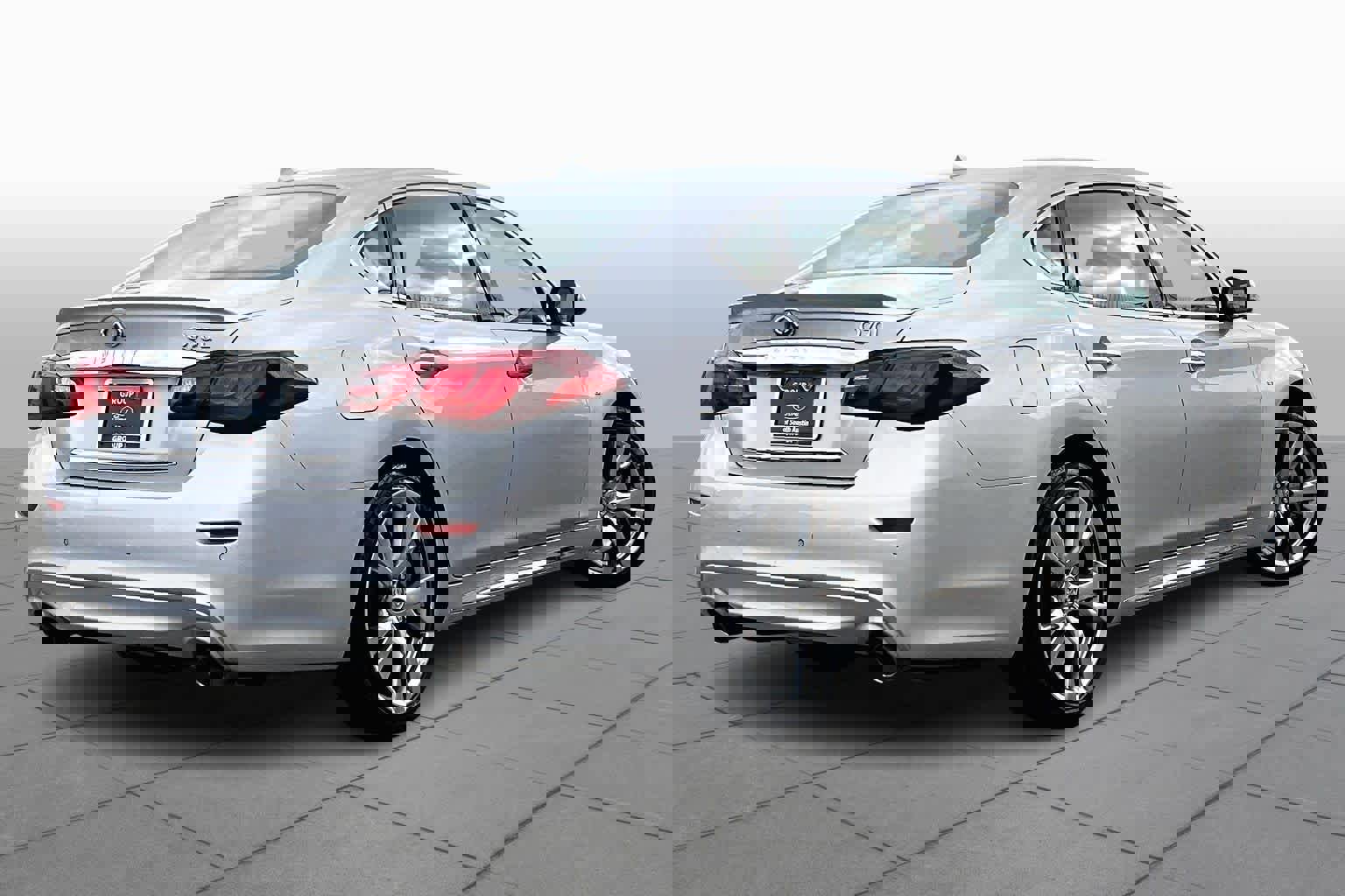 Used 2018 INFINITI Q70 L 3.7 image 3