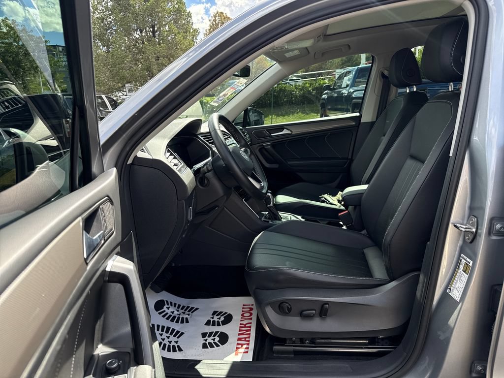 Used 2023 Volkswagen Tiguan SE AWD/4WD image 13