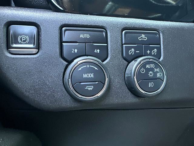 Used 2023 Chevrolet Silverado 1500 RST w/ Protection Package AWD/4WD image 20