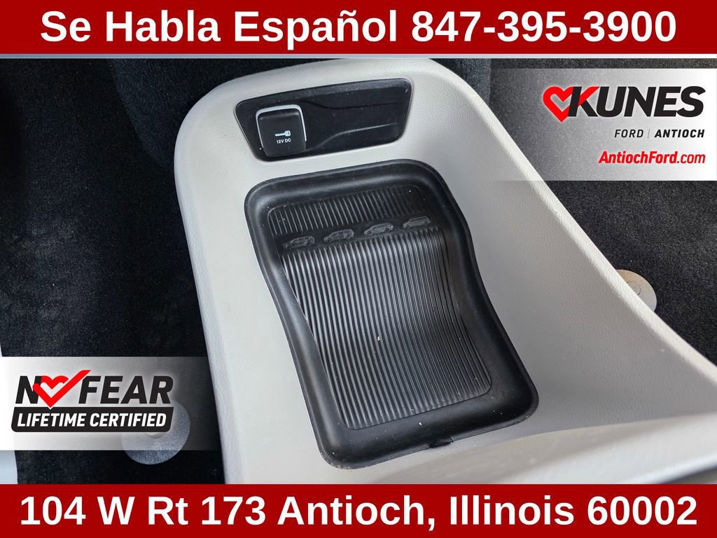 Used 2024 Chrysler Pacifica Touring-L image 70