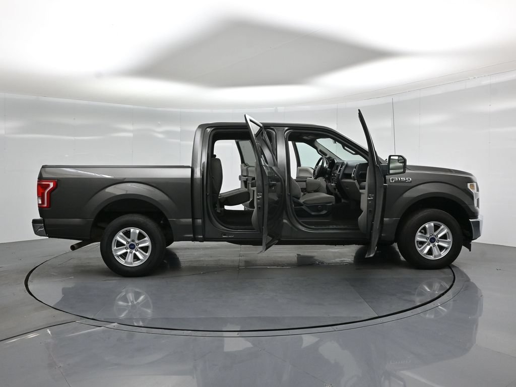 Certified 2017 Ford F150 XLT RWD image 5
