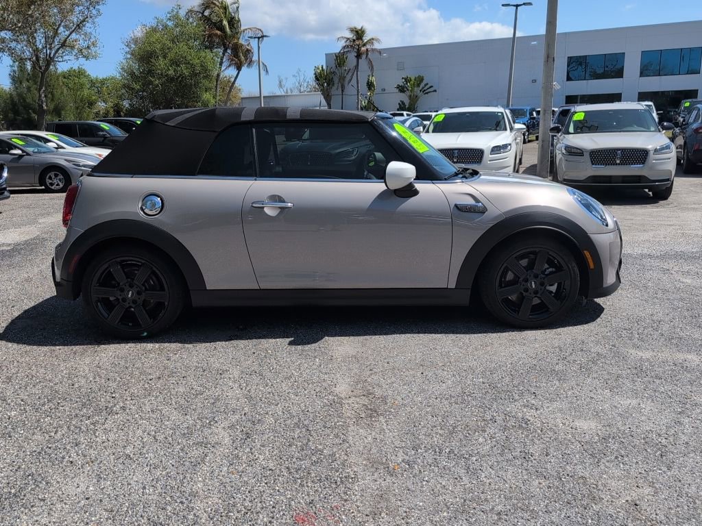 Used 2024 MINI Cooper S image 2