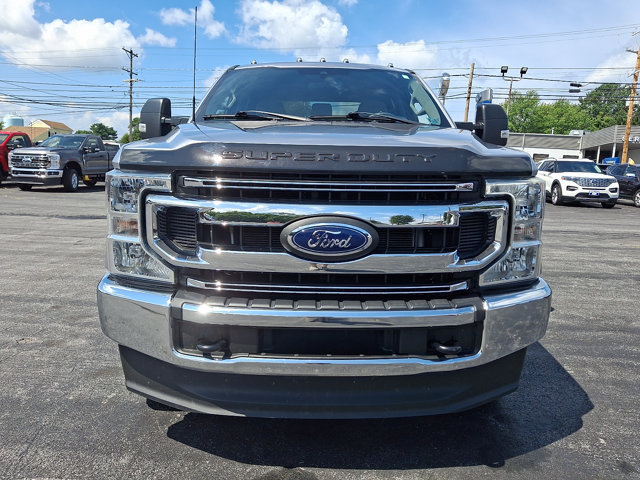 Certified 2022 Ford F250 XL w/ STX Appearance Package AWD/4WD image 2