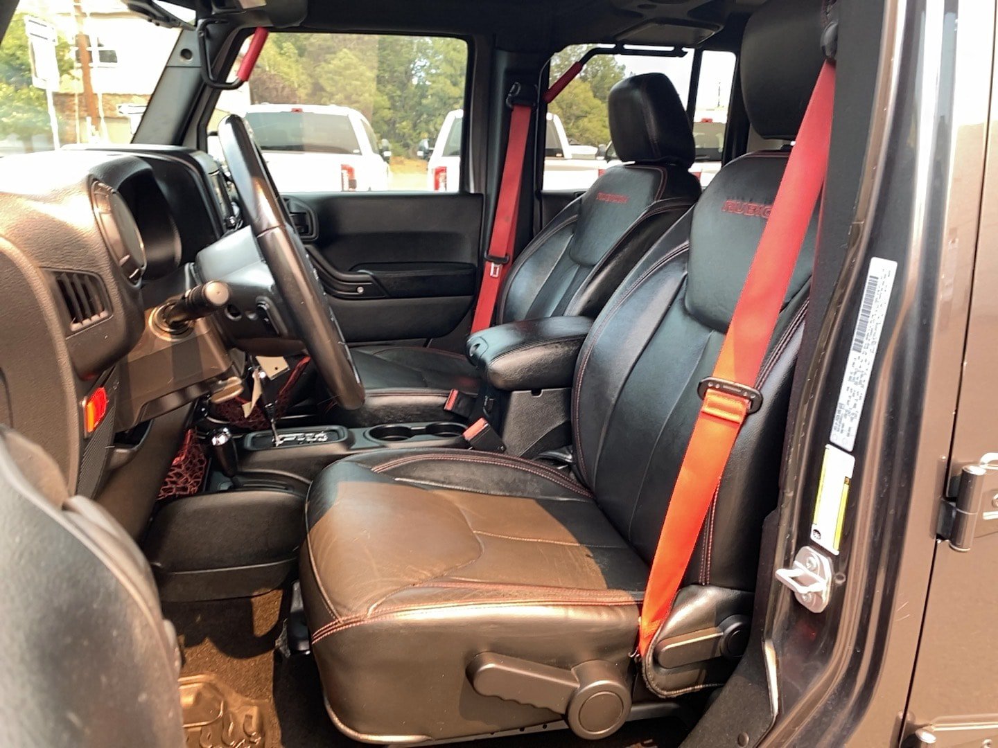 Used 2017 Jeep Wrangler Unlimited Rubicon AWD/4WD image 11
