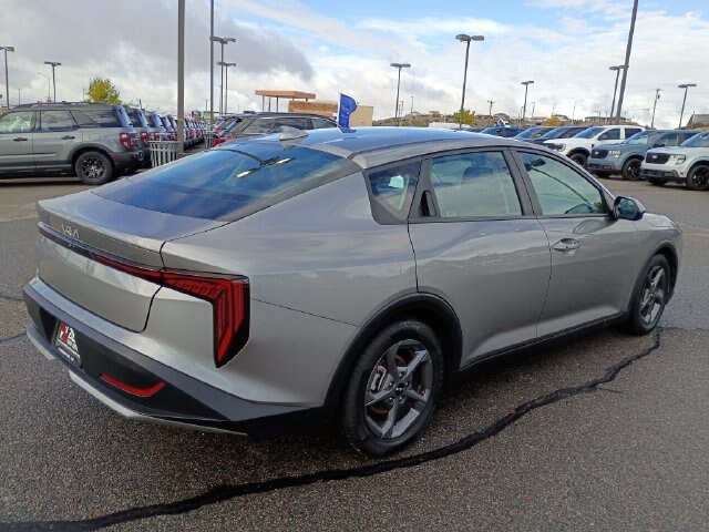 Used 2025 Kia K4 FWD image 5
