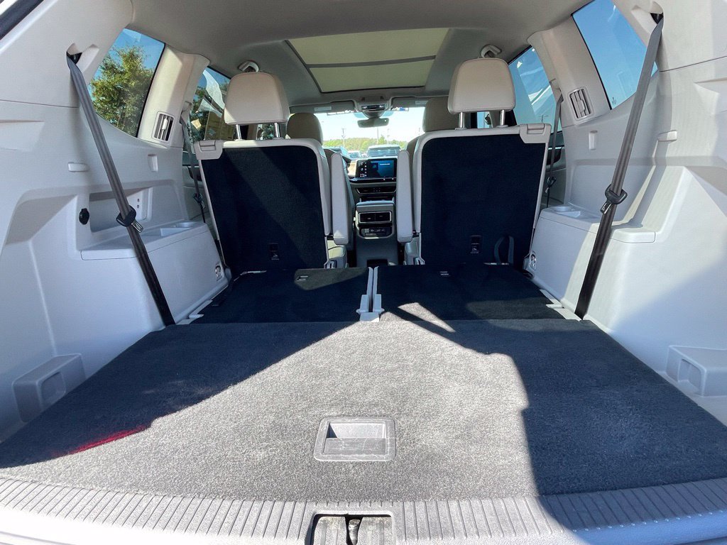Used 2024 Volkswagen Atlas SE w/ Panoramic Sunroof Package AWD/4WD image 29