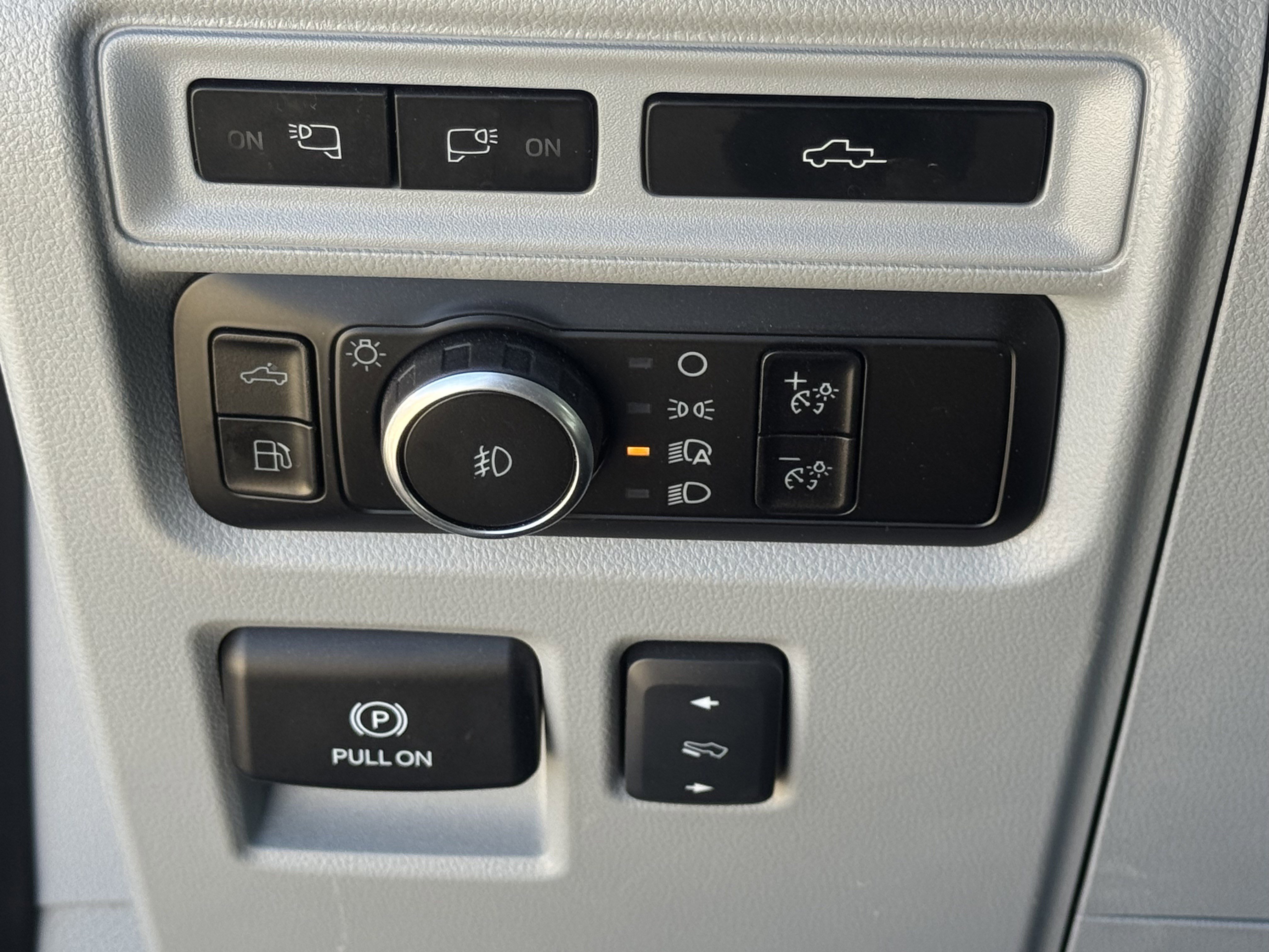 Certified 2023 Ford F150 Limited image 25