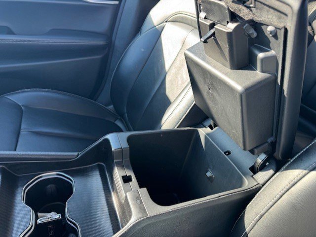 Used 2024 Jeep Grand Cherokee Limited w/ Black Appearance Package image 21