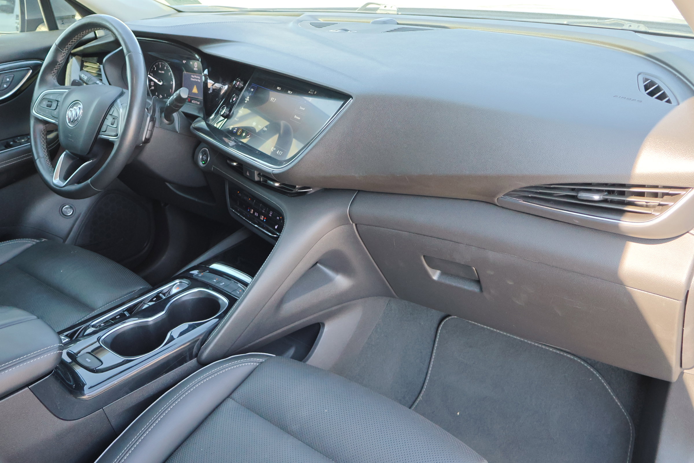 Used 2022 Buick Envision Essence w/ Safety Package image 47