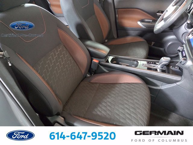 Used 2023 Nissan Kicks SR w/ Interior Electronics Package FWD image 31