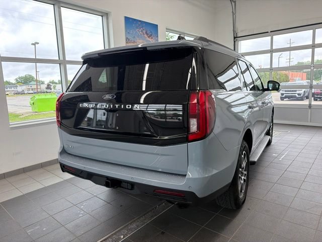 Certified 2025 Ford Expedition Active AWD/4WD image 6