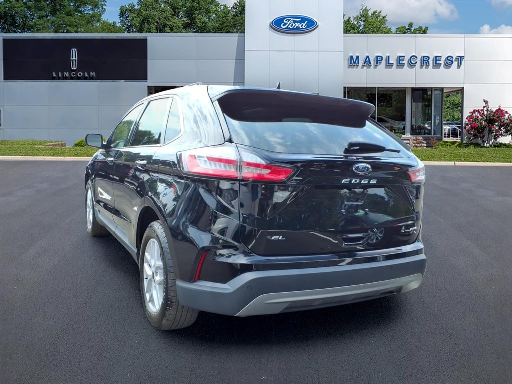 Certified 2024 Ford Edge SEL w/ Convenience Package AWD/4WD image 3