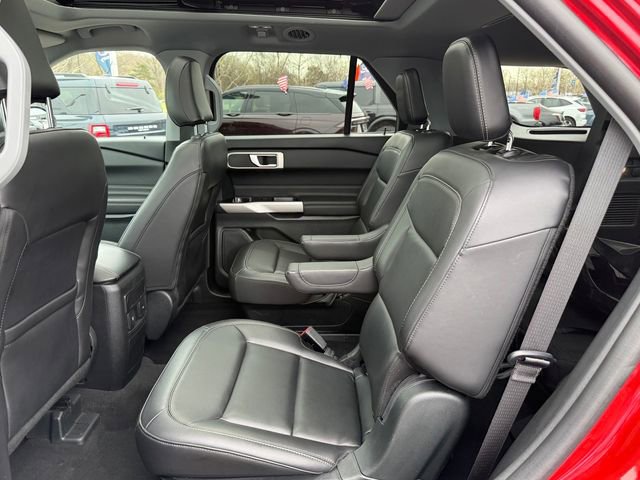 Certified 2023 Ford Explorer XLT w/ Equipment Group 202A image 9