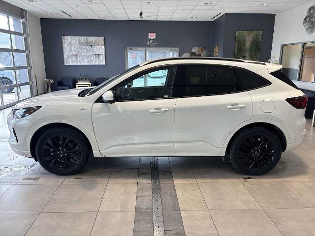 Certified 2023 Ford Escape ST-Line Elite w/ Premium Technology Package image 2