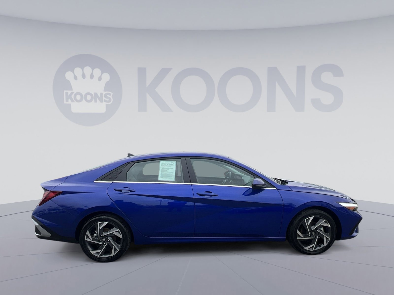 Used 2025 Hyundai Elantra Limited image 6