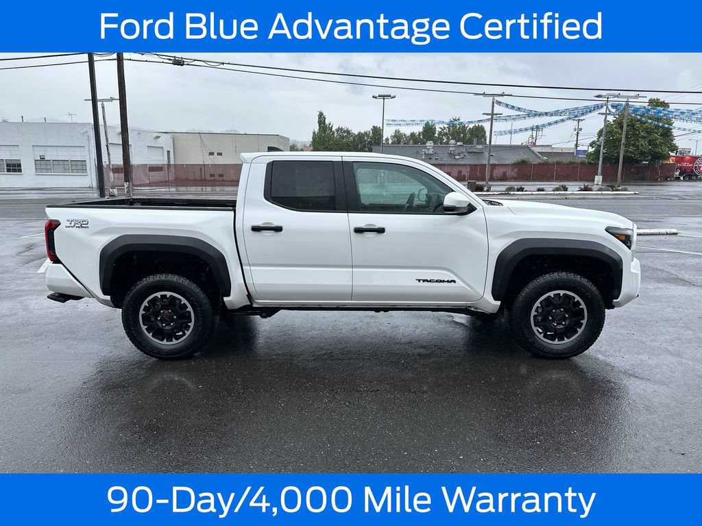 Used 2025 Toyota Tacoma TRD Off-Road w/ TRD Off Road Upgrade Package AWD/4WD image 9