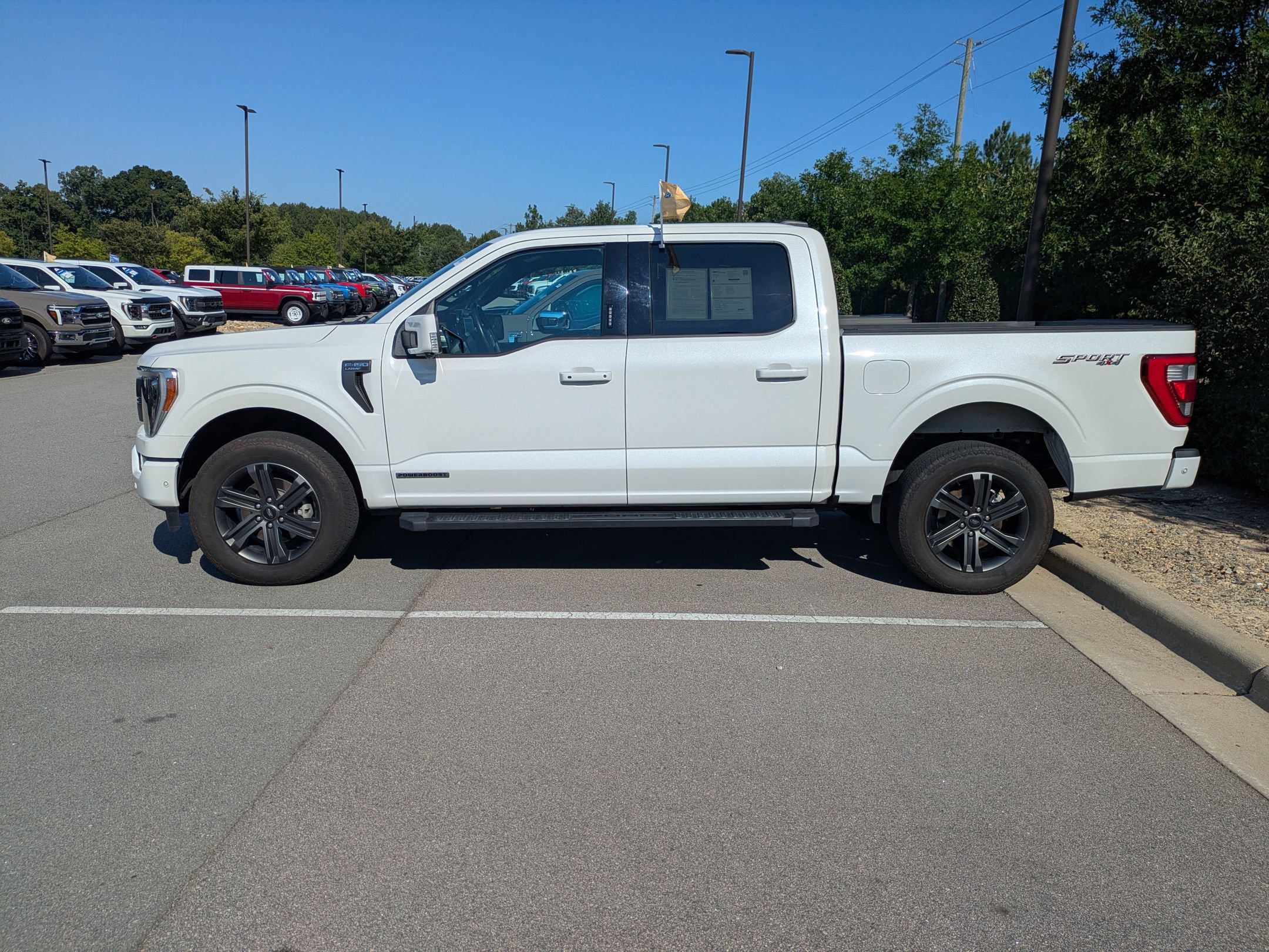 Certified 2022 Ford F150 Lariat w/ Equipment Group 502A High AWD/4WD image 6
