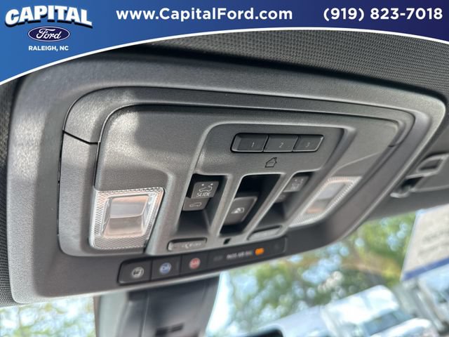 Used 2021 Chevrolet Silverado 1500 High Country w/ Technology Package AWD/4WD image 33