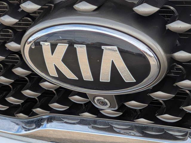 Used 2018 Kia Sorento SX image 11