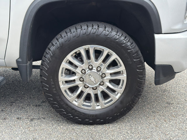 Used 2020 Chevrolet Silverado 2500 High Country w/ Z71 Off-Road Package AWD/4WD image 14