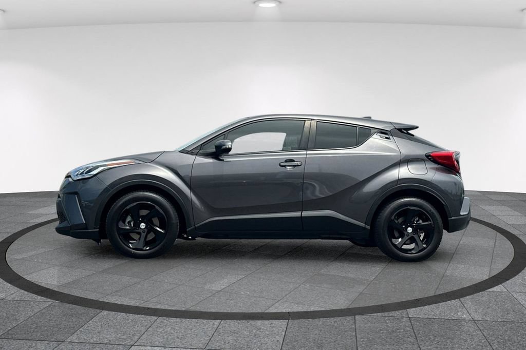 Used 2021 Toyota C-HR LE FWD image 10