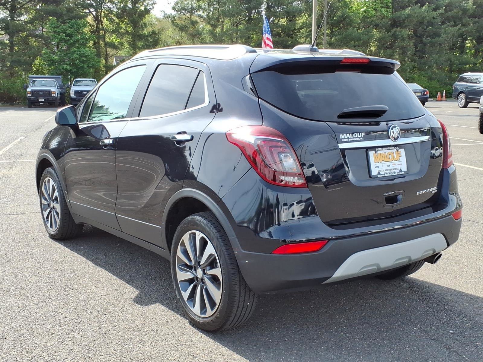 Used 2022 Buick Encore Preferred w/ Safety Package AWD/4WD image 5