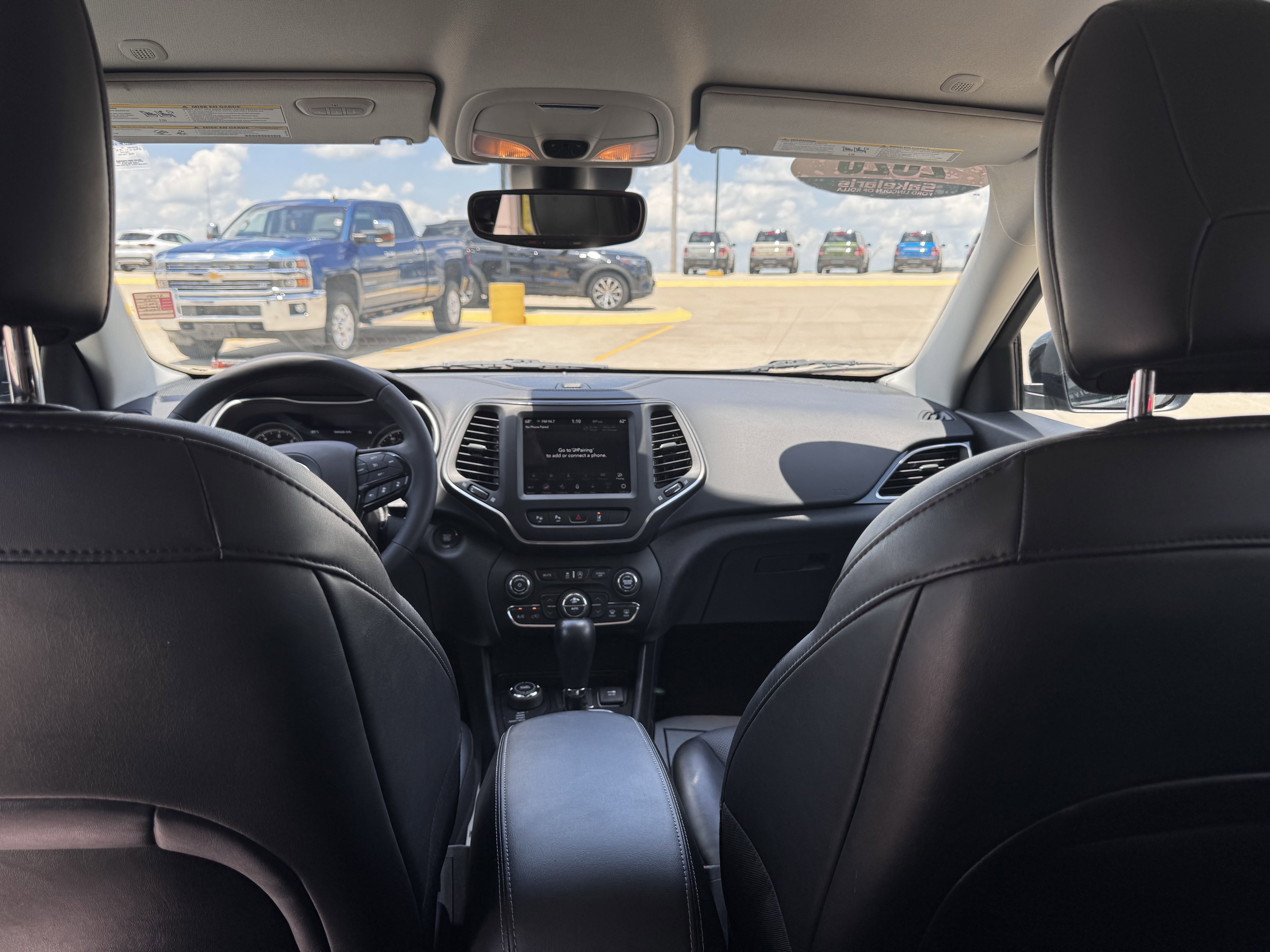 Used 2023 Jeep Cherokee Altitude Lux image 36