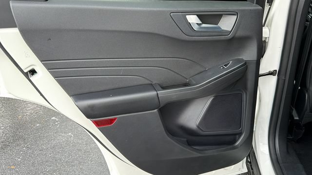 Certified 2024 Ford Escape Platinum AWD/4WD image 24
