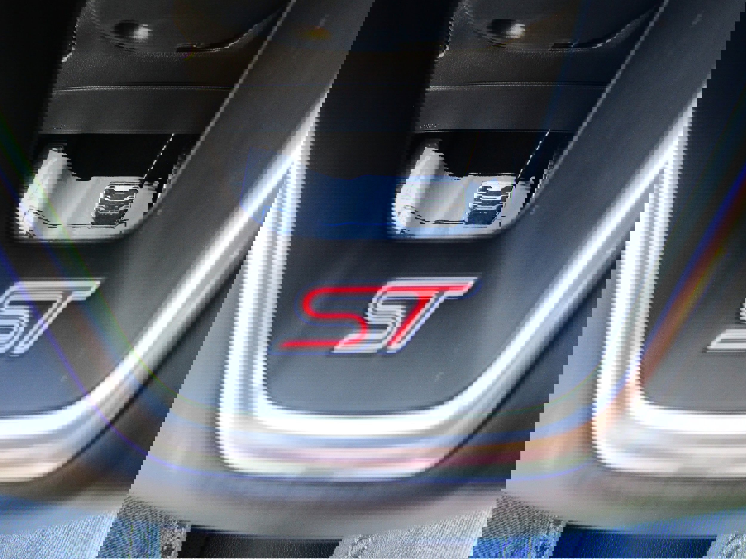 Certified 2022 Ford Edge ST w/ Equipment Group 401A image 29