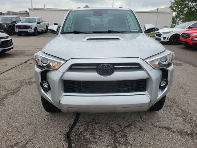 Used 2024 Toyota 4Runner TRD Off-Road Premium w/ Moonroof Package AWD/4WD image 8